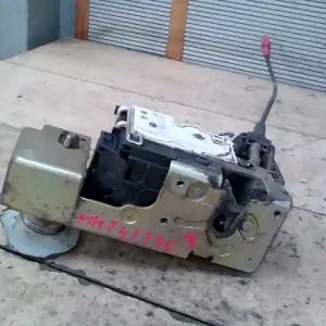 Árengedmény FORD TRANSIT 99-06 Jobb első ajtó zárszerkezet mechanikus bontott alkatrész