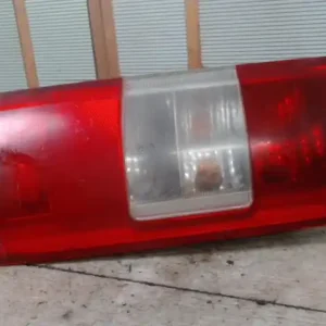 Azonnali szállítás FORD TRANSIT CONNECT 02- Jobb hátsó lámpa bontott alkatrész