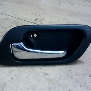 Kedvezményes ár HONDA ACCORD 96-99 Bal hátsó belső kilincs 4 ajtós bontott alkatrész