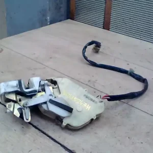 Kihagyhatatlan ajánlat HONDA ACCORD 96-99 Jobb hátsó ajtó zárszerkezet központi záras 4 ajtós bontott alkatrész