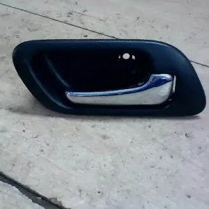 HONDA ACCORD 96-99 Jobb hátsó belső kilincs 4 ajtós bontott alkatrész Gyors kiszállítás