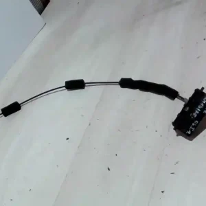 Alacsony ár HONDA CIVIC 2004.01-2006.02 Csomagtérnyitó bowden bontott alkatrész