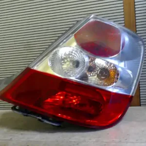 HONDA CIVIC 2004.01-2006.02 Jobb hátsó lámpa bontott alkatrész Ne maradj le