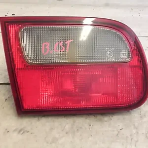 HONDA CIVIC 92-96 Bal belső hátsó lámpa 3 ajtósbontott alkatrész Különleges ajánlat