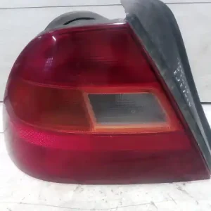 HONDA CIVIC 92-96 Bal hátsó lámpa 4 ajtós bontott alkatrész Vedd meg online