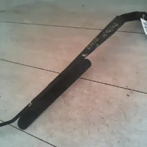 Vedd meg online HONDA CIVIC 96-99 Ablaktörlő kar bal első bontott alkatrész