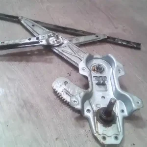 Bestseller HONDA CIVIC 96-99 Bal hátsó ablakemelő szerkezet mechanikus kombi bontott alkatrész