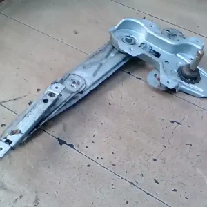 Azonnali szállítás HONDA CIVIC 96-99 Bal hátsó ablakemelő szerkezet mechanikus kombi bontott alkatrész