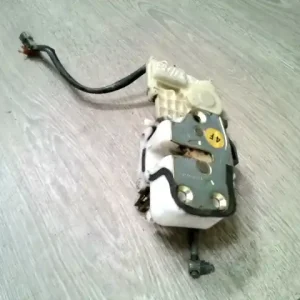 HONDA CIVIC 96-99 Bal hátsó ajtó zárszerkezet mechanikus bontott alkatrész Outlet