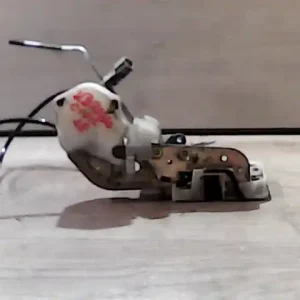 HONDA CIVIC 96-99 Jobb első ajtó zárszerkezet központizáras bontott alkatrész Expressz kézbesítés