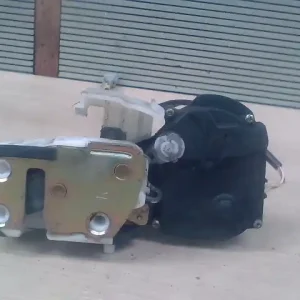 HONDA CIVIC 96-99 Jobb hátsó ajtó zárszerkezet központi záras 5 ajtós bontott alkatrész Kedvezmény