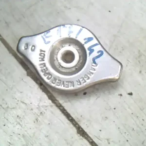 HONDA CIVIC 96-99 Kiegyenlítőtartály sapka bontott alkatrész Biztonságos vásárlás