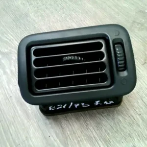 Akció HONDA CIVIC 96-99 Középső szellőző jobb bontott alkatrész