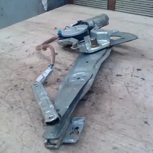 Szuper akció HONDA HR-V 1999.01-2006.01 Jobb hátsó ablakemelő szerkezet elektromos 5 ajtós bontott alkatrész