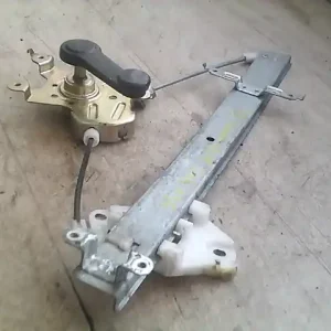 Vedd meg most HONDA JAZZ 02.01-08.09 Jobb hátsó ablakemelő szerkezet mechanikus bontott alkatrész