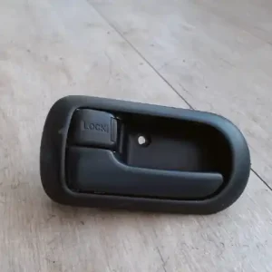 HONDA Logo 1996.10.01-2001.09.01 Bal első belső kilincs bontott alkatrész Szezonális akció