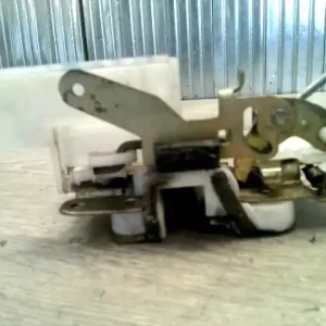 HONDA Logo 1996.10.01-2001.09.01 Jobb első ajtó zárszerkezet mechanikus 3 ajtós bontott alkatrész Legnépszerűbb