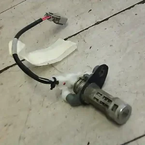 Végkiárusítás HONDA Shuttle Csomagtérajtó dugózár bontott alkatrész