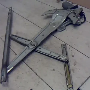 Legnépszerűbb HONDA Shuttle Jobb első ablakemelő szerkezet elektromos bontott alkatrész