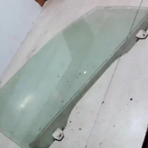 Akciós ár HONDA Shuttle Jobb első ajtóüveg bontott alkatrész