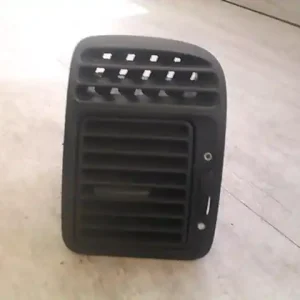 Különleges ajánlat HONDA Stream 2000.10.01-2006.12.31 Szellőző jobb bontott alkatrész