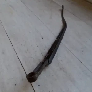 Vedd meg online HYUNDAI Accent 00-03 Ablaktörlő kar jobb első bontott alkatrész