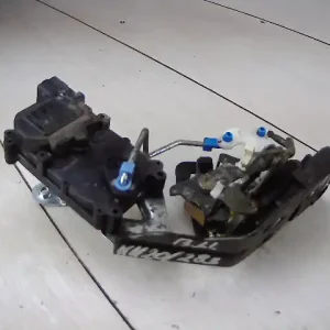 Azonnali szállítás HYUNDAI Accent 00-03 Bal hátsó ajtó zárszerkezet központi záras bontott alkatrész