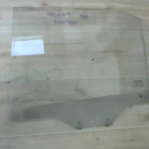 Vásárlói kedvenc HYUNDAI Accent 00-03 Bal hátsó ajtóüveg bontott alkatrész