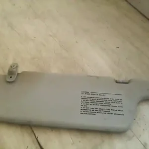 Ingyenes szállítás HYUNDAI Accent 00-03 Bal napellenző bontott alkatrész