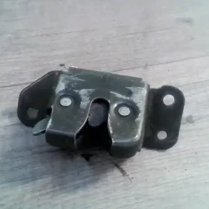 Exkluzív ajánlat HYUNDAI Accent 00-03 Csomagtér ajtó zárszerkezet 5 ajtósbontott alkatrész