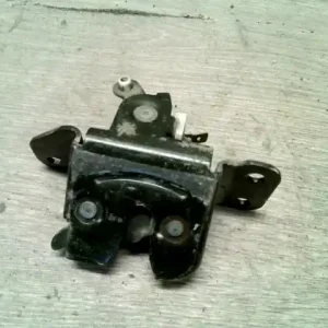 Prémium HYUNDAI Accent 00-03 Csomagtér ajtó zárszerkezet bontott alkatrész