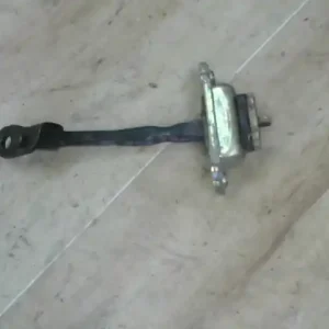 HYUNDAI ACCENT 00-03 Jobb első ajtóhatárolóbontott alkatrész Expressz kézbesítés