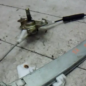 HYUNDAI Accent 00-03 Jobb hátsó ablakemelő szerkezet mechanikus bontott alkatrész Gyors szállítás