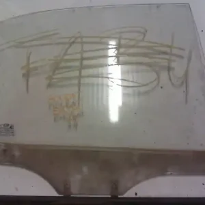 Kedvezmény HYUNDAI ACCENT 00-03 Jobb hátsó ajtóüveg bontott alkatrész