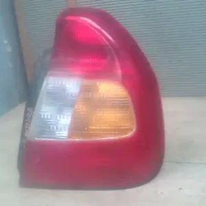 Rendeld meg most HYUNDAI Accent 00-03 Jobb hátsó lámpa 4 ajtós bontott alkatrész