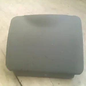 HYUNDAI Accent 00-03 Tároló rekesz bal első bontott alkatrész Bestseller