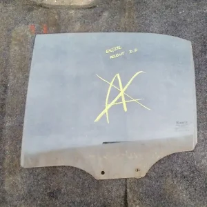 Ingyenes szállítás HYUNDAI ACCENT 03-06 Bal hátsó ajtóüveg bontott alkatrész