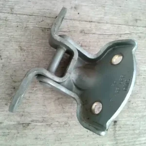 Rendeld meg most HYUNDAI ACCENT 03-06 Jobb hátsó felső ajtózsanér bontott alkatrész