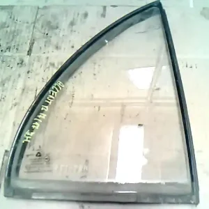 Azonnal elérhető HYUNDAI ACCENT 94-97 Jobb első fixüveg ajtóban bontott alkatrész