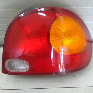 HYUNDAI ACCENT 94-97 Jobb hátsó lámpa bontott alkatrész Olcsóbb