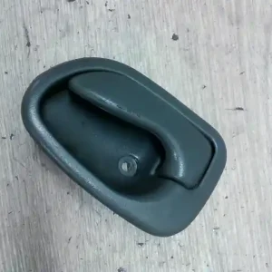 Korlátozott ajánlat HYUNDAI ATOS Bal hátsó belső kilincs 5 ajtós bontott alkatrész