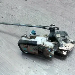 Olcsóbb HYUNDAI ATOS Jobb hátsó ajtó zárszerkezet mechanikus 5 ajtós bontott alkatrész