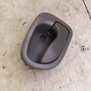 Prémium HYUNDAI ATOS Jobb hátsó belső kilincs bontott alkatrész