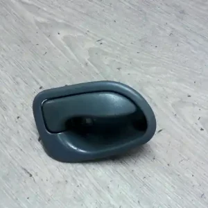 Végkiárusítás HYUNDAI ATOS Jobb hátsó belső kilincs 5 ajtós bontott alkatrész