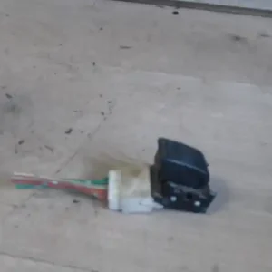 SUZUKI WagonR+ Jobb első ablakemelő kapcsoló 5 ajtós bontott alkatrész Kiárusítás