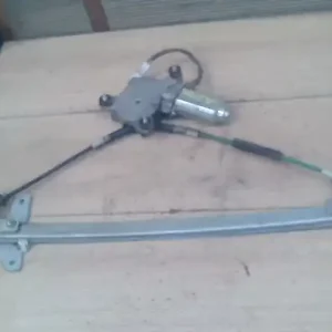 SUZUKI WagonR+ Jobb első ablakemelő szerkezet elektromos bontott alkatrész Rendeld meg most