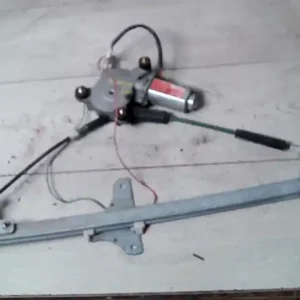 Gyors kiszállítás SUZUKI WagonR+ Jobb első ablakemelő szerkezet elektromos bontott alkatrész