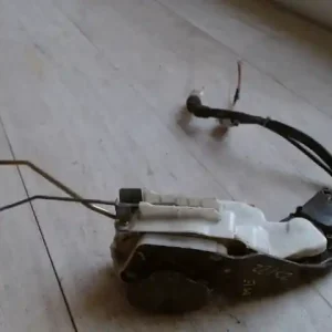 Expressz kézbesítés SUZUKI WagonR+ Jobb első ajtó zárszerkezet központizáras bontott alkatrész