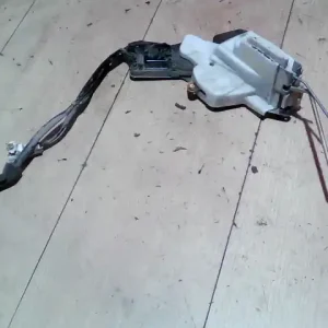 SUZUKI WagonR+ Jobb első ajtó zárszerkezet központizáras bontott alkatrész Szuper akció