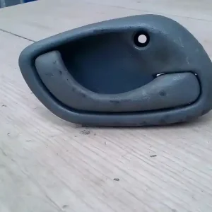 SUZUKI WagonR+ Jobb első belső kilincs bontott alkatrész Olcsó